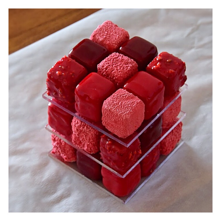 Recette Rubik S Cake Pistache Framboise Inspiration Cedric Grolet